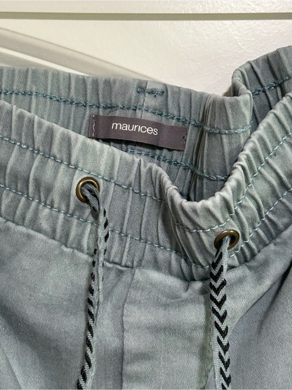 Maurice’s  Casual Drawstring Cargo Pant- XL - Picture 3 of 8